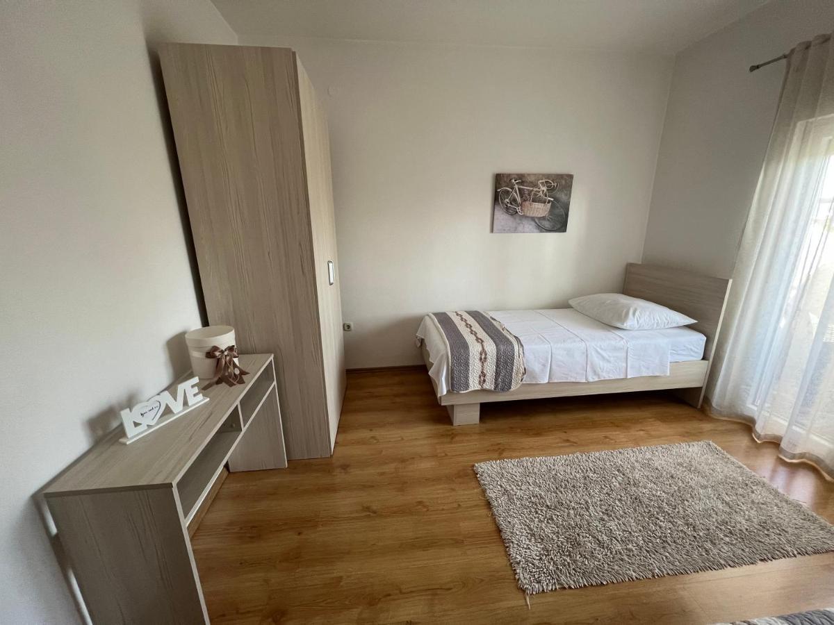 Apartman Burcul Sukosan Exterior photo
