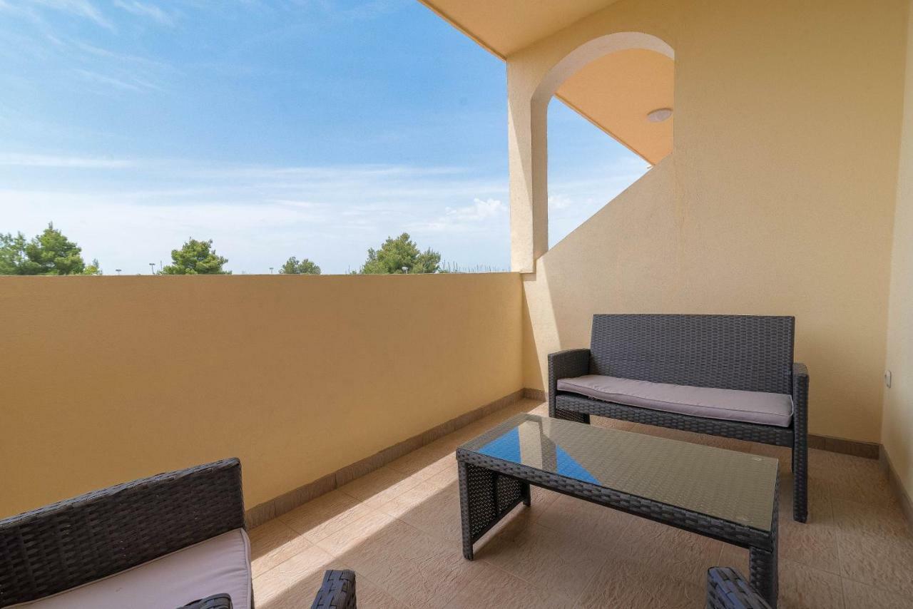 Apartman Burcul Sukosan Exterior photo